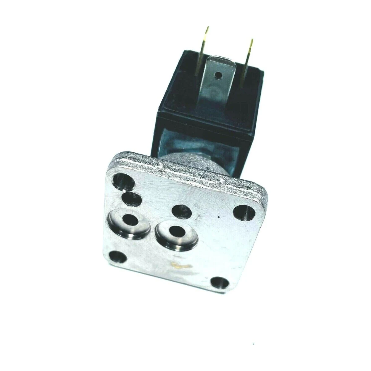Olab 3-Way Solenoid Valve 240 V, flange underside