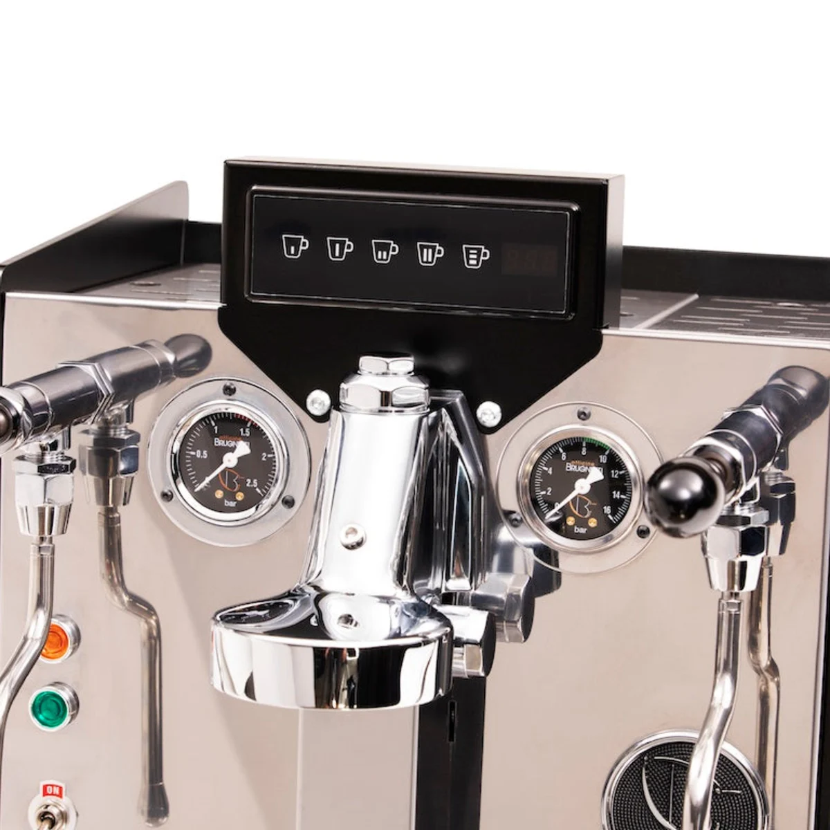 Brugnetti Giulietta AV, close-up of the volumetric button panel and pressure gauges