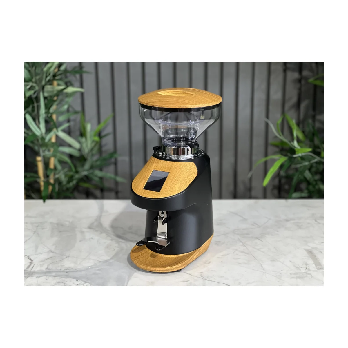 Quamar Nemo-Q coffee grinder, black with timber accents