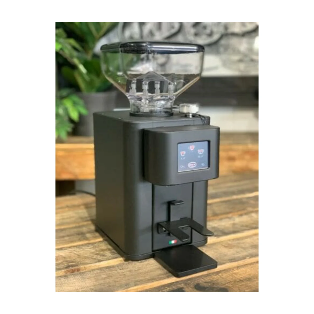 Quick Mill Sirio Home Compact coffee grinder, black, front view with display